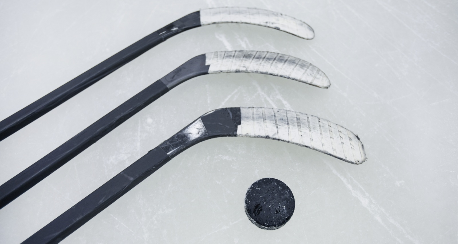 Hockey sur glace: Roman Josi a épousé sa compagne Ellie Ottaway - Le Matin